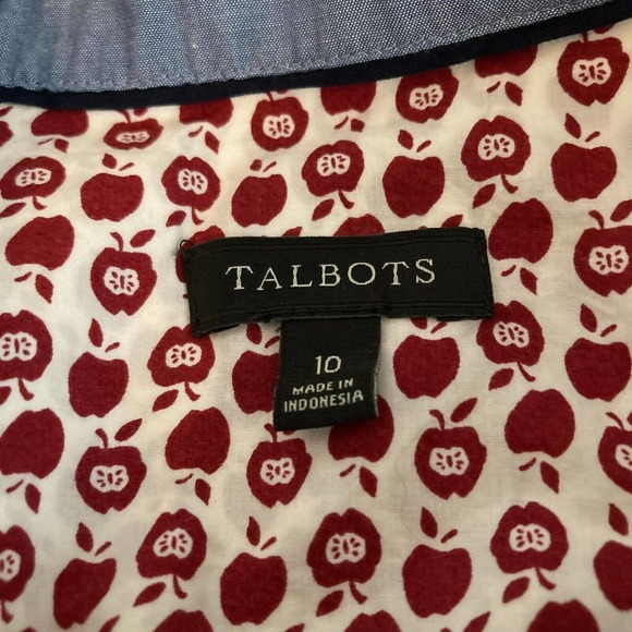 Talbots Shirt Womens Sz 10 Red White Cotton Apple Print Button Up Teacher - Picture 5 of 9